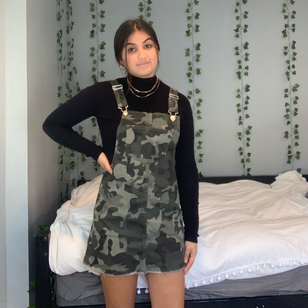 camouflage overall dress - Picture 4 of 5